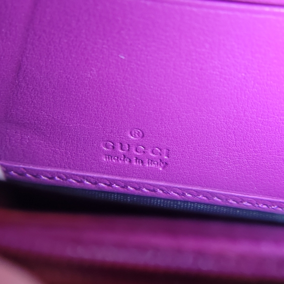 Authentic Gucci soho pink wallet💗 Lots of card slots. Get your Gucci on. - Picture 7 of 11